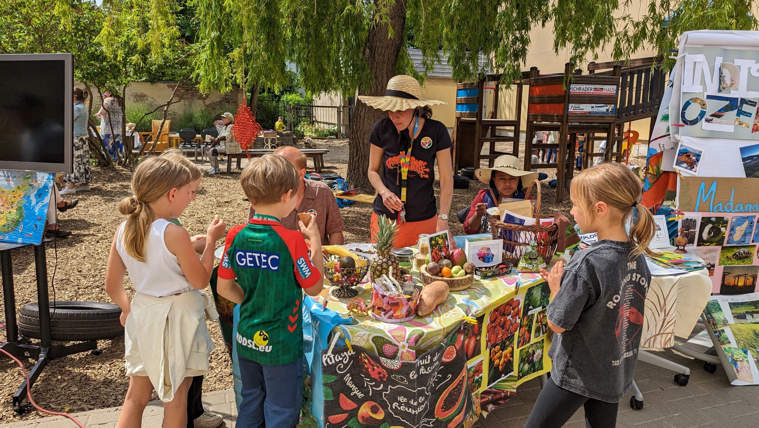 Fest der Kulturen 2025: Die Welt zu Gast auf dem Schulhof der Stiftungsgrundschule