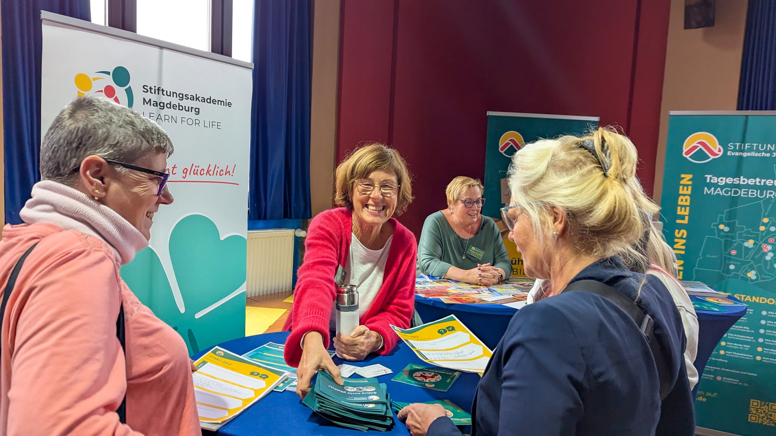 Stand der Stiftungsakademie mit Manuela Gelhaar