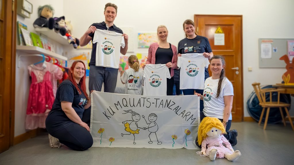Dank Elternengagement: Neue Tanz-Shirts für den „Kumquats Tanzalarm“
