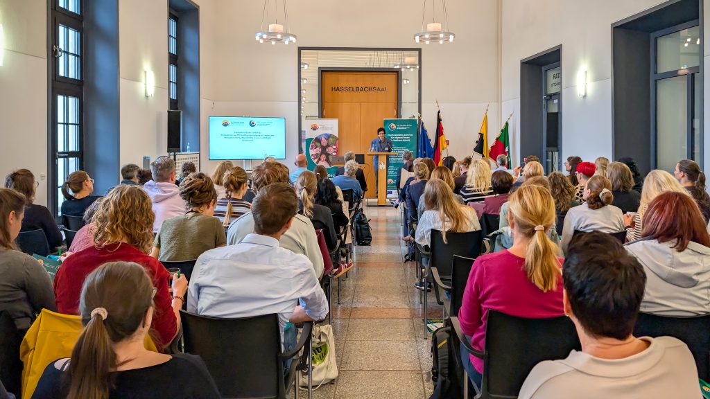 20 Jahre PSZ Sachsen-Anhalt: Fachtag beleuchtet Herausforderungen in der psychosozialen Versorgung geflüchteter Menschen